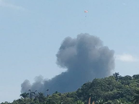 গোৱাত ভৃ-পতিত মিগ বিমান